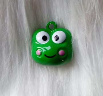 Kikker Belletje  Leuk om je jasje, tasje mee op te vrolijken.