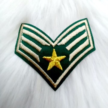 Military Embleem Groen Goud