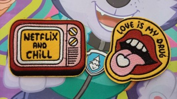 Love is my Drug embleem