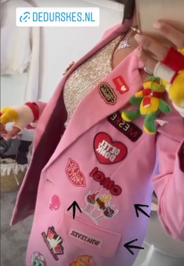 Whatever Embleem Roze