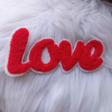 Love Embleem Chenille Rood